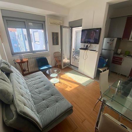 Sofy Center Apartment Нови Сад Екстериор снимка